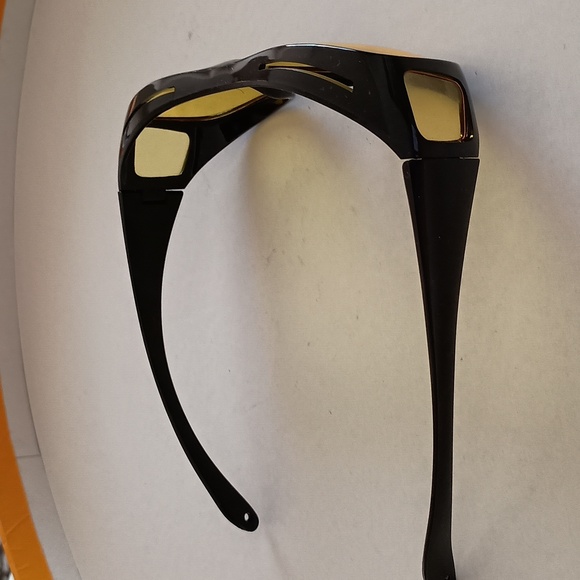 Night Vision  unisex 😎 Glasses Nwot $28 + Free  F/G sunglasses - Picture 2 of 4